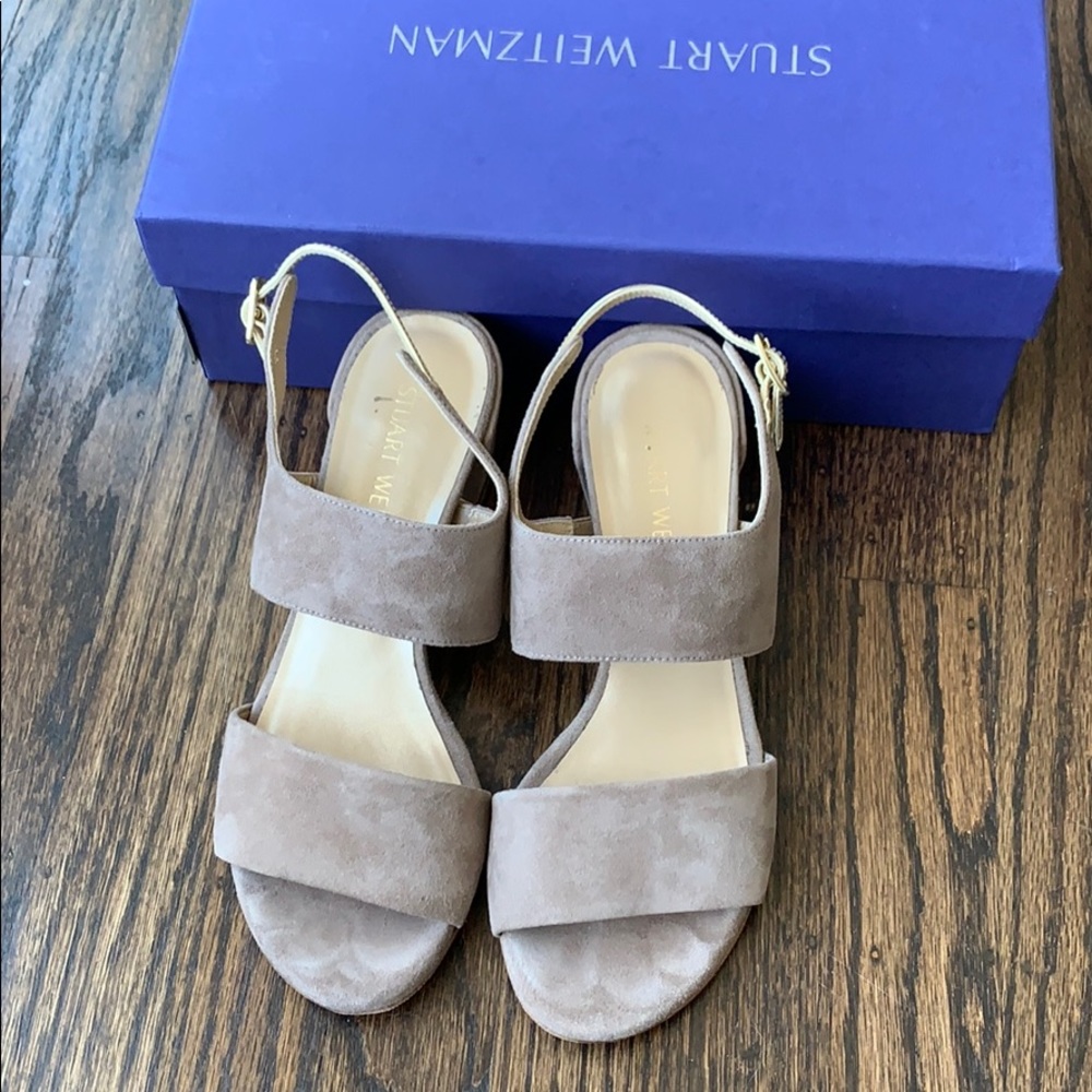 Stuart Weizmann sandal in Haze Suede
